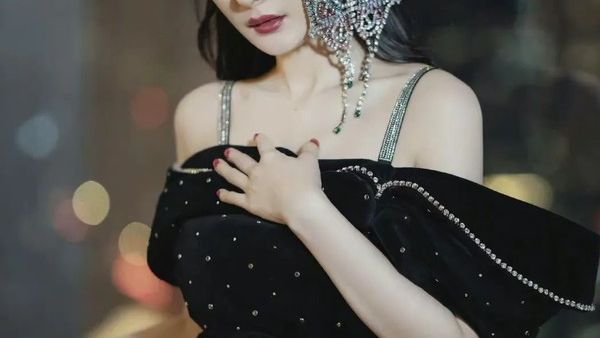 向杨幂、热巴看齐，闪闪惹人爱！