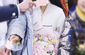杨超越大女主新剧曝光 白衣红裙演绎开挂人生